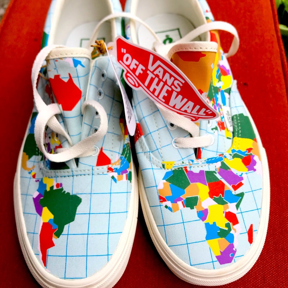 Vans Off the Wall “Save Our Planet” World Map Woman’s size 9 - barely worn